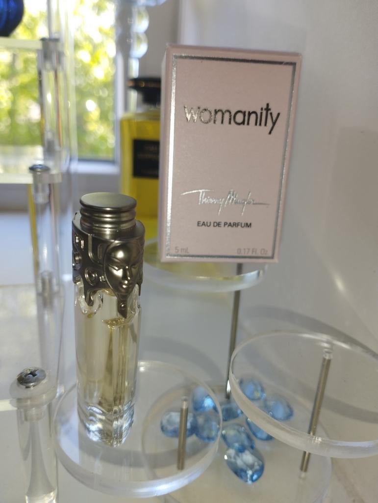 Womanity Mugler 5 ml, Verzamelen, Glas en Borrelglaasjes, Ophalen of Verzenden, Zo goed als nieuw, Overige typen