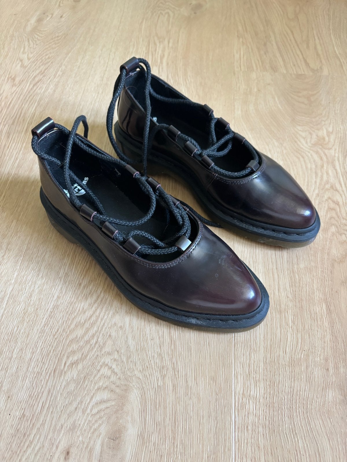 Dr. Martens Elphie Mary Jane Arcadia Maat 39, Kleding | Dames, Schoenen, Zo goed als nieuw, Rood, Ballerina's, Ophalen of Verzenden