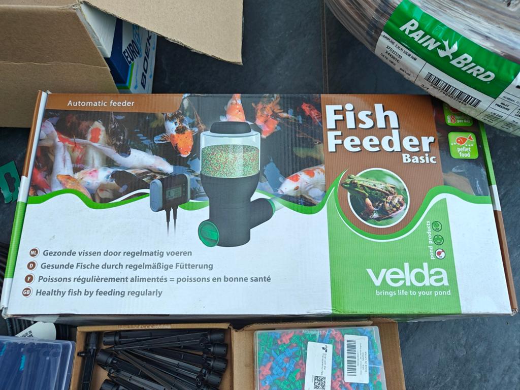 Fish feeder basic., Ophalen, Zo goed als nieuw