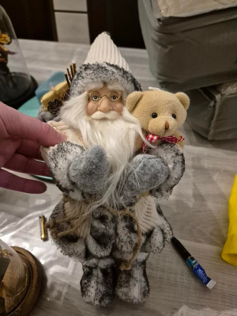 Kerstman met beer beige / grijs, Ophalen of Verzenden
