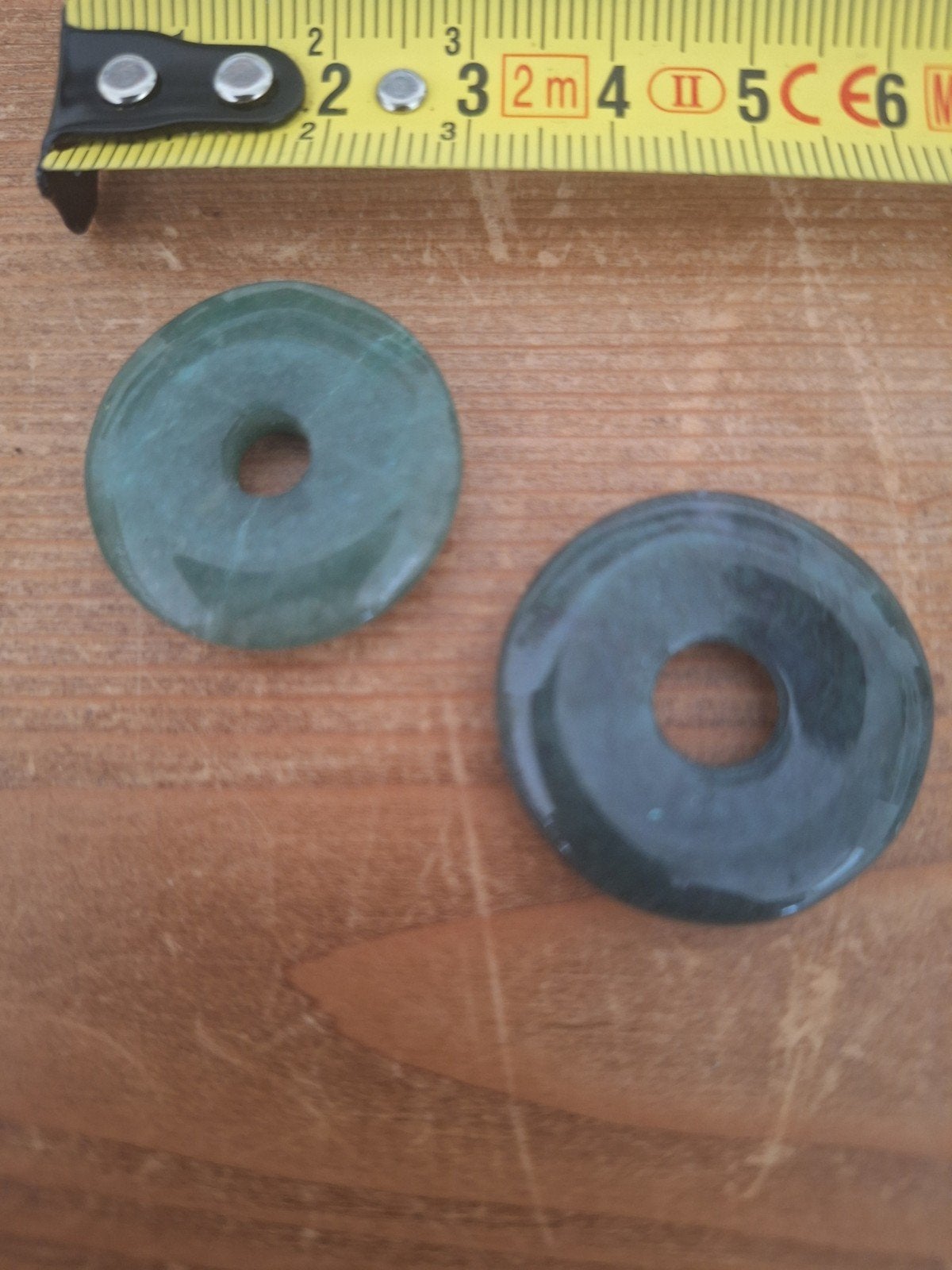 2 Groene Jade Donut Hangers - Natuursteen, Ophalen of Verzenden, Zo goed als nieuw