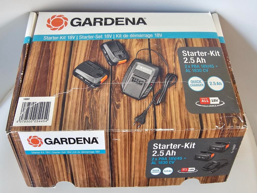 Gereedschapsaccu en lader 2x 2.5Ah, Ophalen of Verzenden, Netvoeding, Minder dan 50 watt, Wandlamp