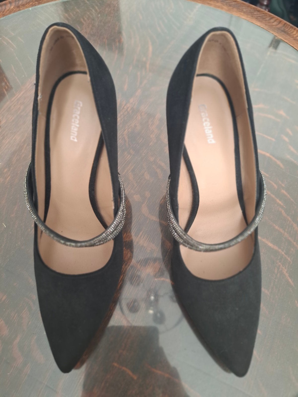Mooie zwarte dames hakken mt 40, Kleding | Dames, Ophalen of Verzenden, Zo goed als nieuw, Zwart