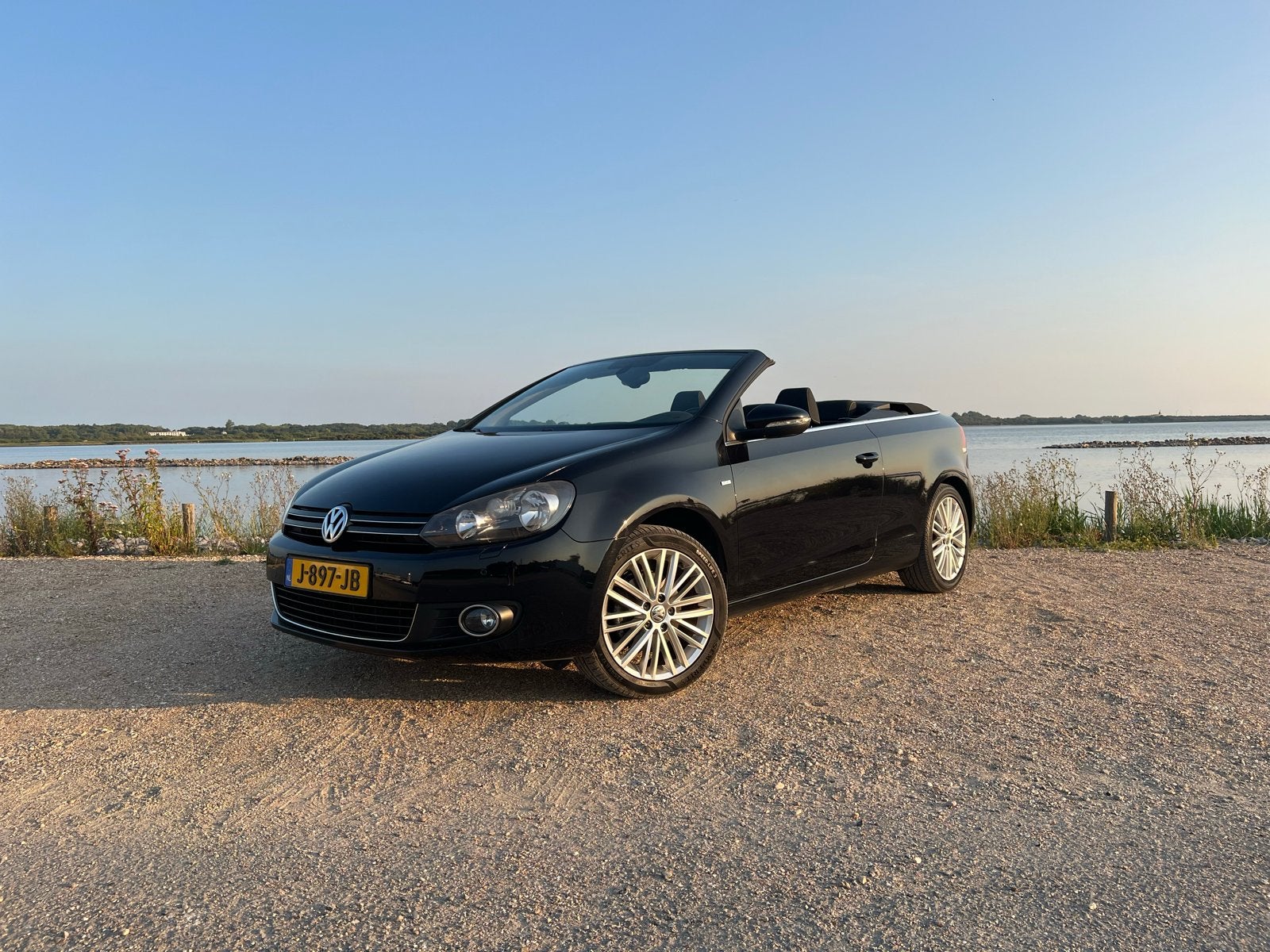 Volkswagen Golf Cabriolet 1.2 TSI 105PK Blue Motion, Voorwielaandrijving, Stof, Euro 6, 4 cilinders