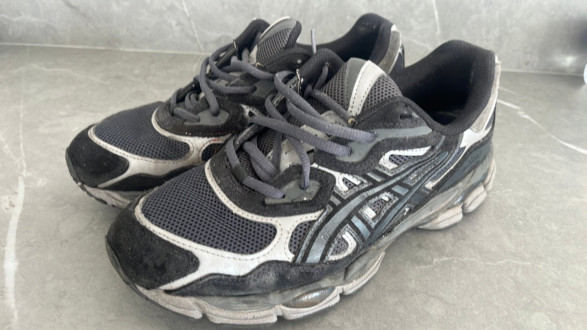 Asics (43,5), Ophalen of Verzenden, Gebruikt, Schoenen