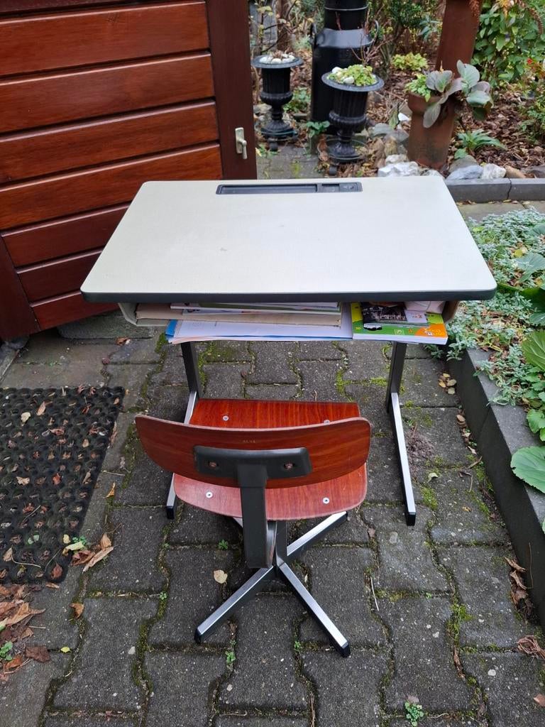 Oud schooltafeltje met stoeltje, vintage, Ophalen, Gebruikt, Tafel(s) en Stoel(en)