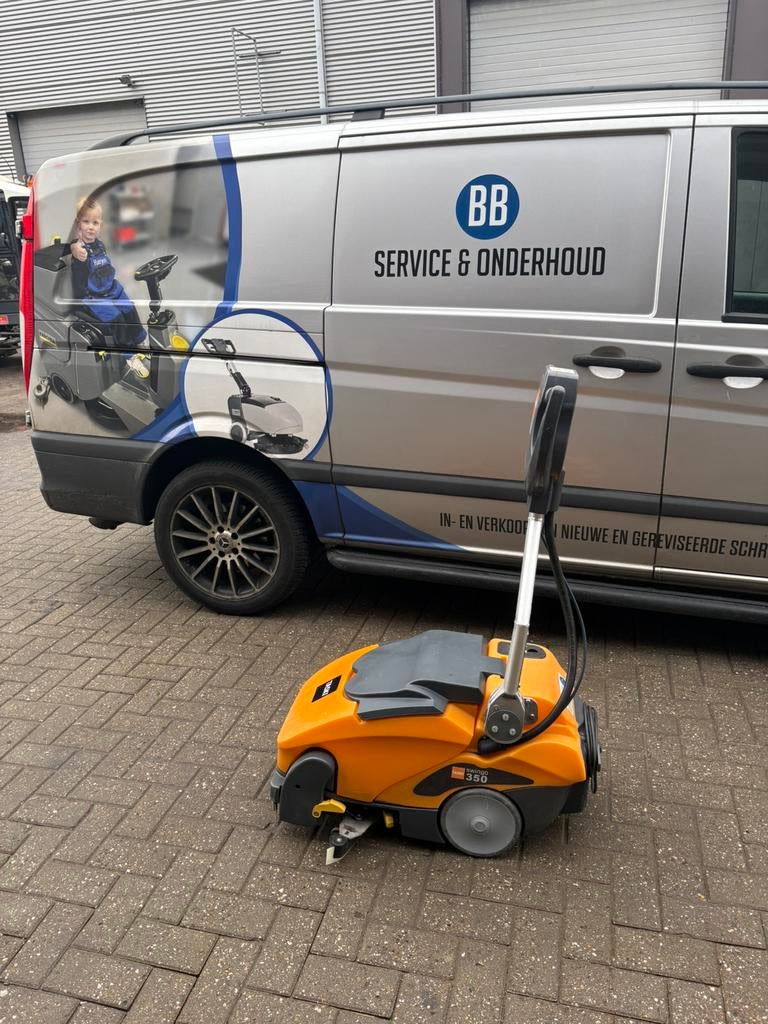 Schrobmachine Taski Swingo  350.5, Doe-het-zelf en Verbouw, Reinigingsmachines, Ophalen of Verzenden, Zo goed als nieuw