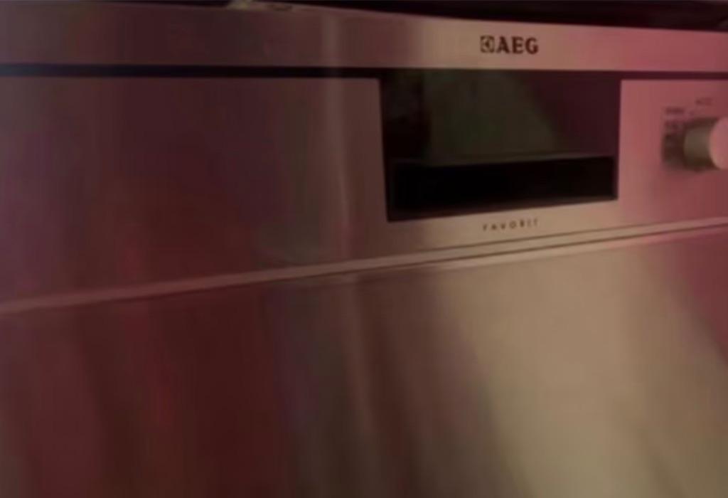 Aeg favorit vaatwasser,zgan., Witgoed en Apparatuur, Vaatwasmachines, Ophalen, Zo goed als nieuw, Minder dan 85 cm