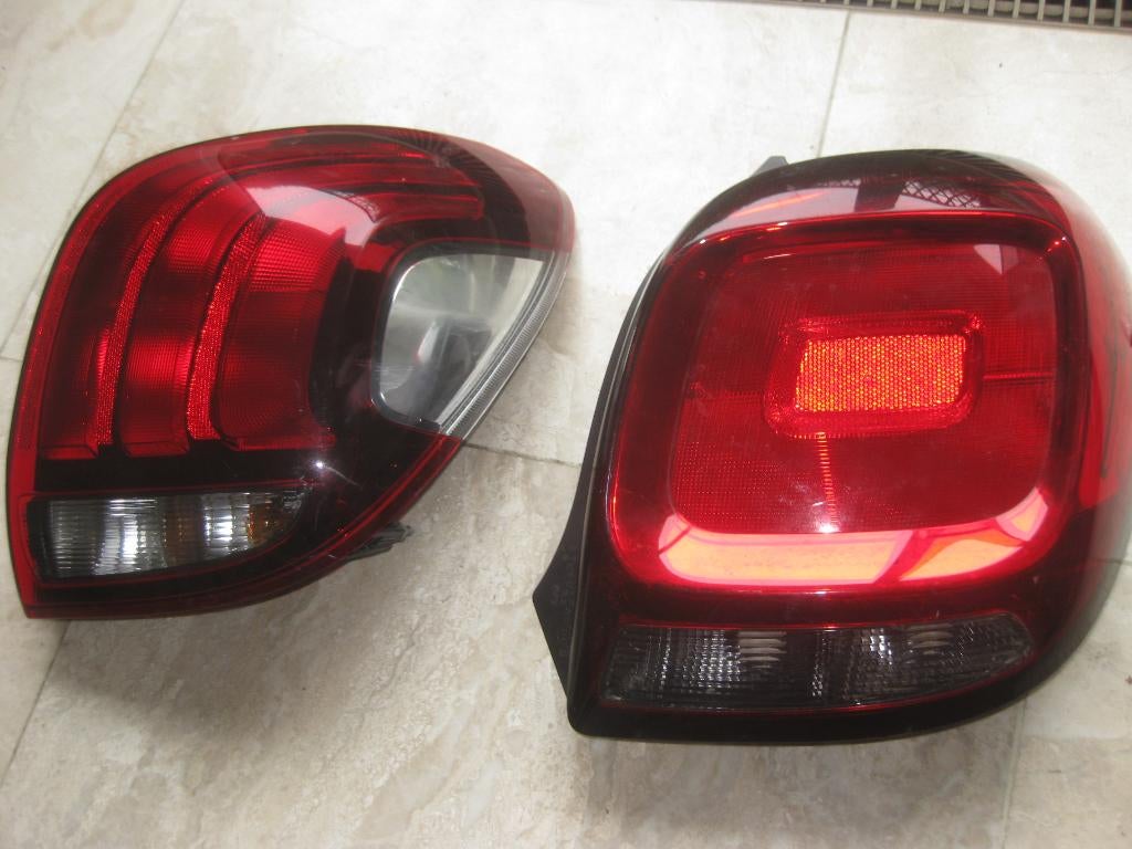 rechter achter licht, peugeot 108 of citroen c1, Auto-onderdelen, Ophalen, Citroën