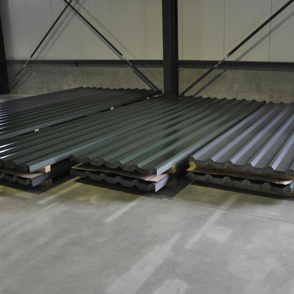 Damwandplaten kleur groen en antraciet, voor wand en dak.