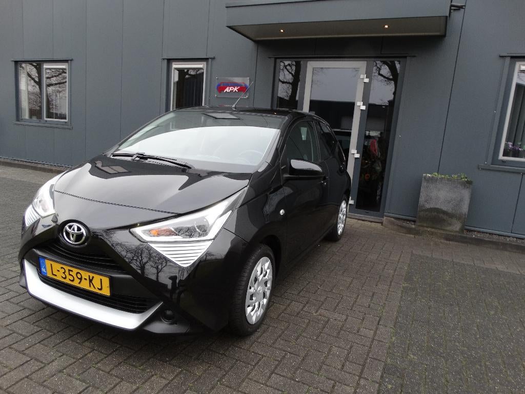 Toyota Aygo 1.0 Vvt-i 72pk 5D 2021 Zwart, Auto's, Toyota, Bedrijf, Te koop, Aygo, ABS, Achteruitrijcamera, Airbags, Airconditioning