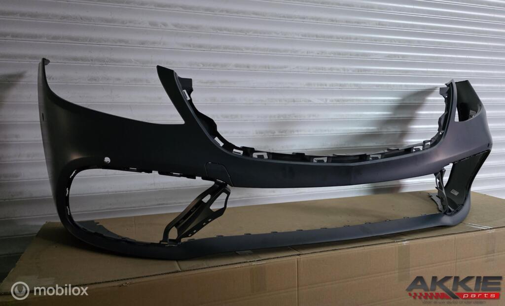 Mercedes S65 amg Bumper voor W222 facelift A2228800701, Gebruikt, Voor, Ophalen of Verzenden, Bumper