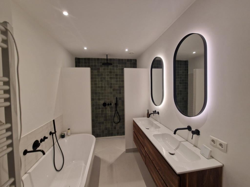 -منRenovatie van badkamers, toiletten, keukens, vloerverwarm, Diensten en Vakmensen, Aannemers