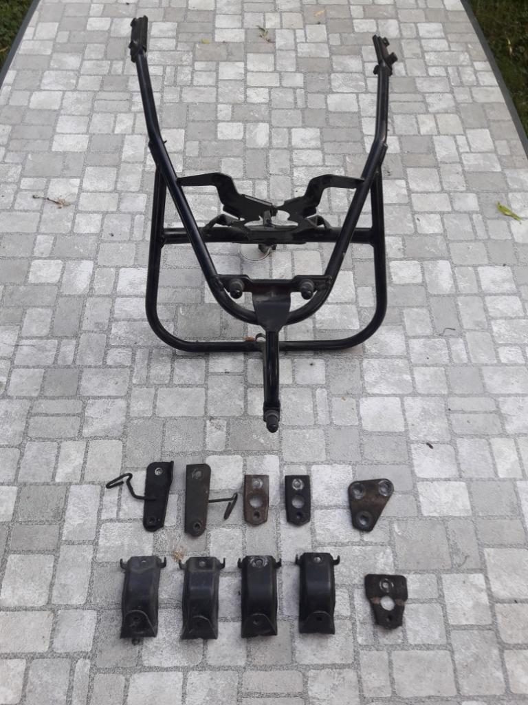 Yamaha TZR50 Subframe NOS lampkap houder beugel frame Teller, Fietsen en Brommers, Brommeronderdelen | Algemeen, Frame, Yamaha
