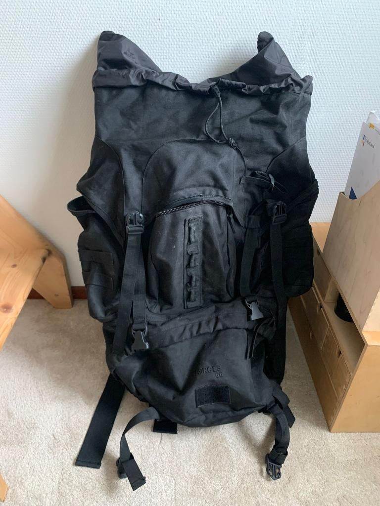 Backpack FORCES 66 BLACK / zwarte rugtas, Sieraden, Tassen en Uiterlijk, Tassen | Rugtassen, Overige merken, 40 cm of meer, Ophalen of Verzenden