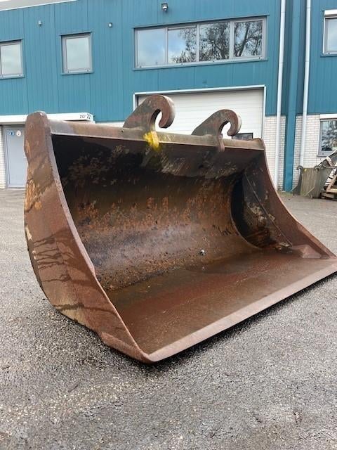 Slotenbak 1800 mm, Ophalen