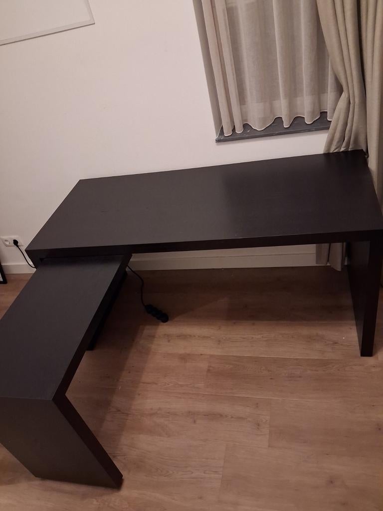 Gebruikt bureau met uitschuifbaar deel, Huis en Inrichting, Bureaus, Ophalen, Gebruikt