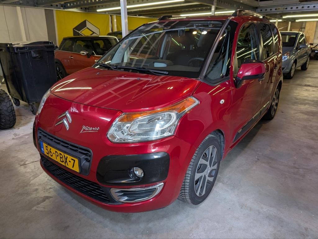 Citroën C3 Picasso 1.6 VTI 2011 Rood, Auto's, Citroën, Voorwielaandrijving, Euro 5, Stof, Zwart