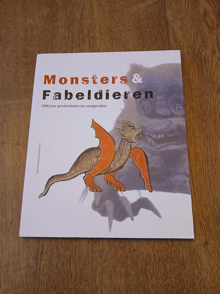 Monsters & fabeldieren, Boeken, Ophalen of Verzenden, Zo goed als nieuw