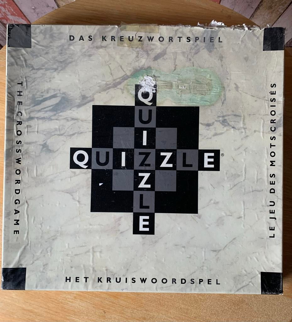 Quizzle, een fantastisch kruiswoordpuzzel spel., Ophalen of Verzenden