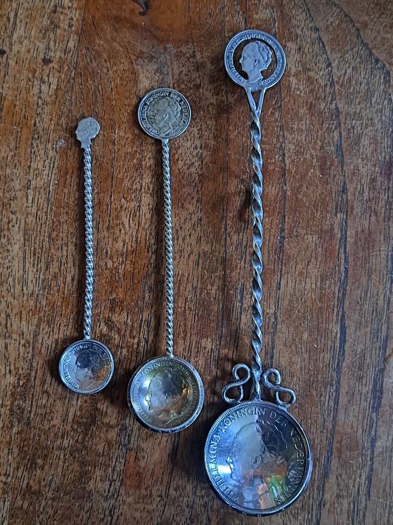 3 zilveren muntlepels, Antiek en Kunst, Ophalen of Verzenden