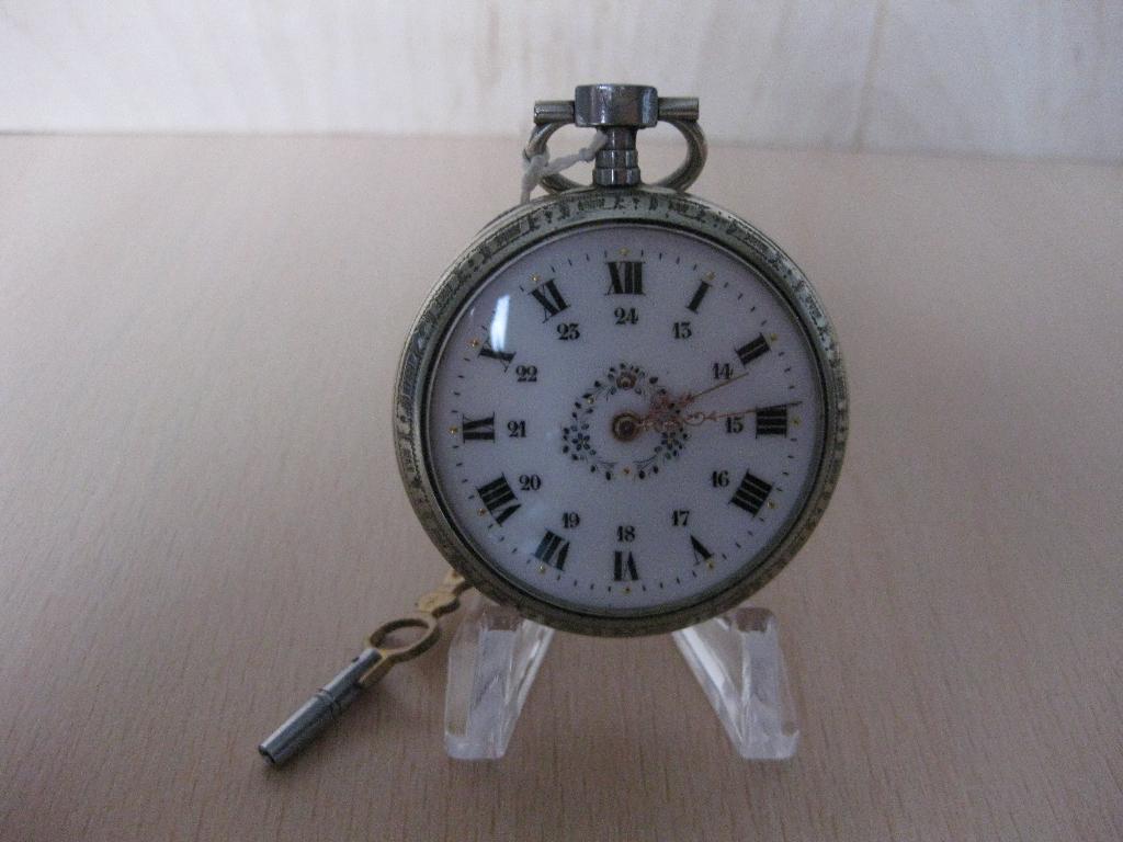 Antiek zakhorloge met sleutel van rond 1900 of ruilen., Overige materialen, Zakhorloge, 1900 tot 1930, Ophalen