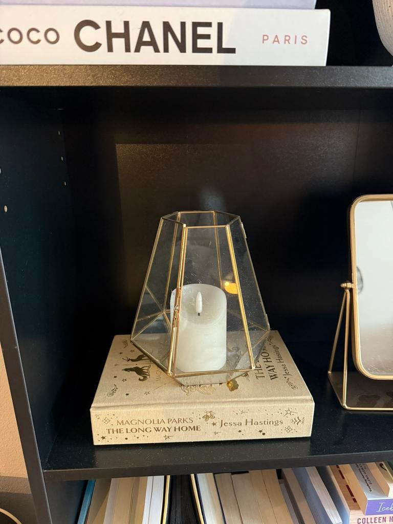 Goud met glazen windlicht, Huis en Inrichting, Woonaccessoires | Kandelaars en Kaarsen, Ophalen, Zo goed als nieuw, Overige materialen