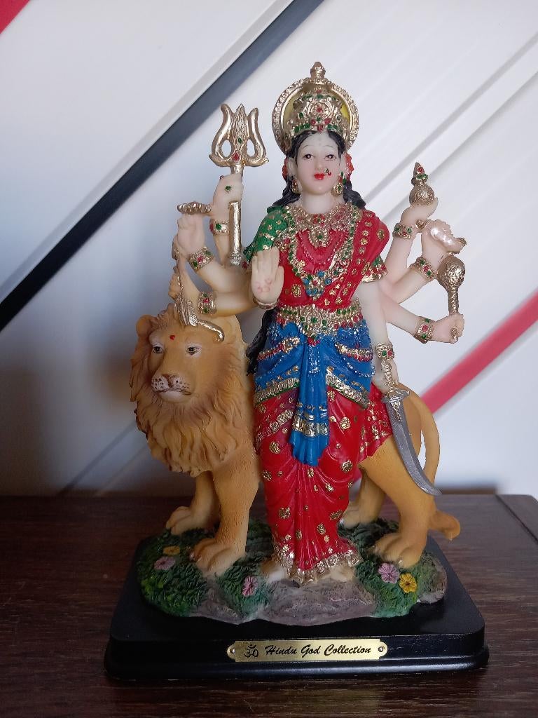 Hindoe Godin Durga met Leeuw, Ophalen