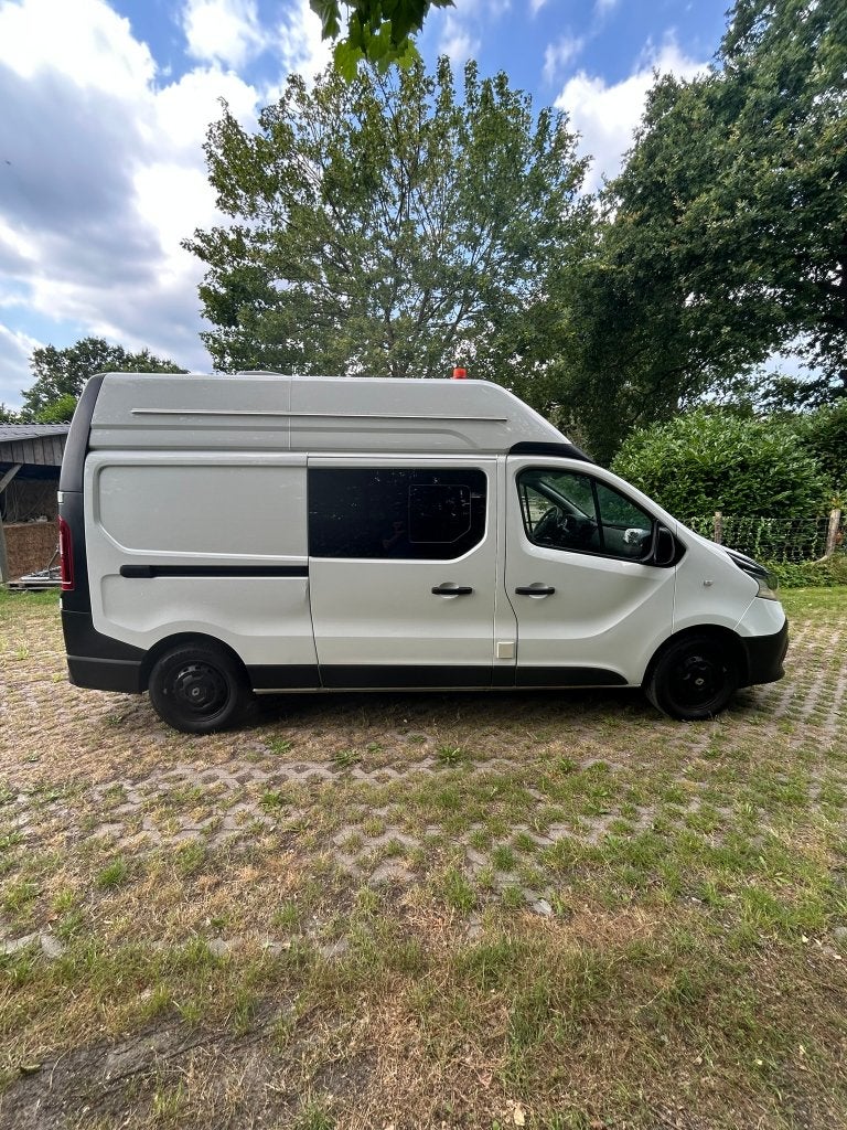 Renault Trafic L2H2  Camper klaar  Standkachel  €4000 onderh, Voorwielaandrijving, 4 cilinders, 2000 kg, Renault