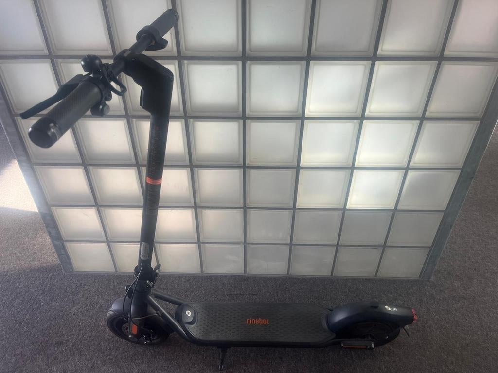 Ninebot elektrische step - Zo goed als nieuw, Ophalen of Verzenden, Zo goed als nieuw, Elektrische step (E-scooter), Ninebot