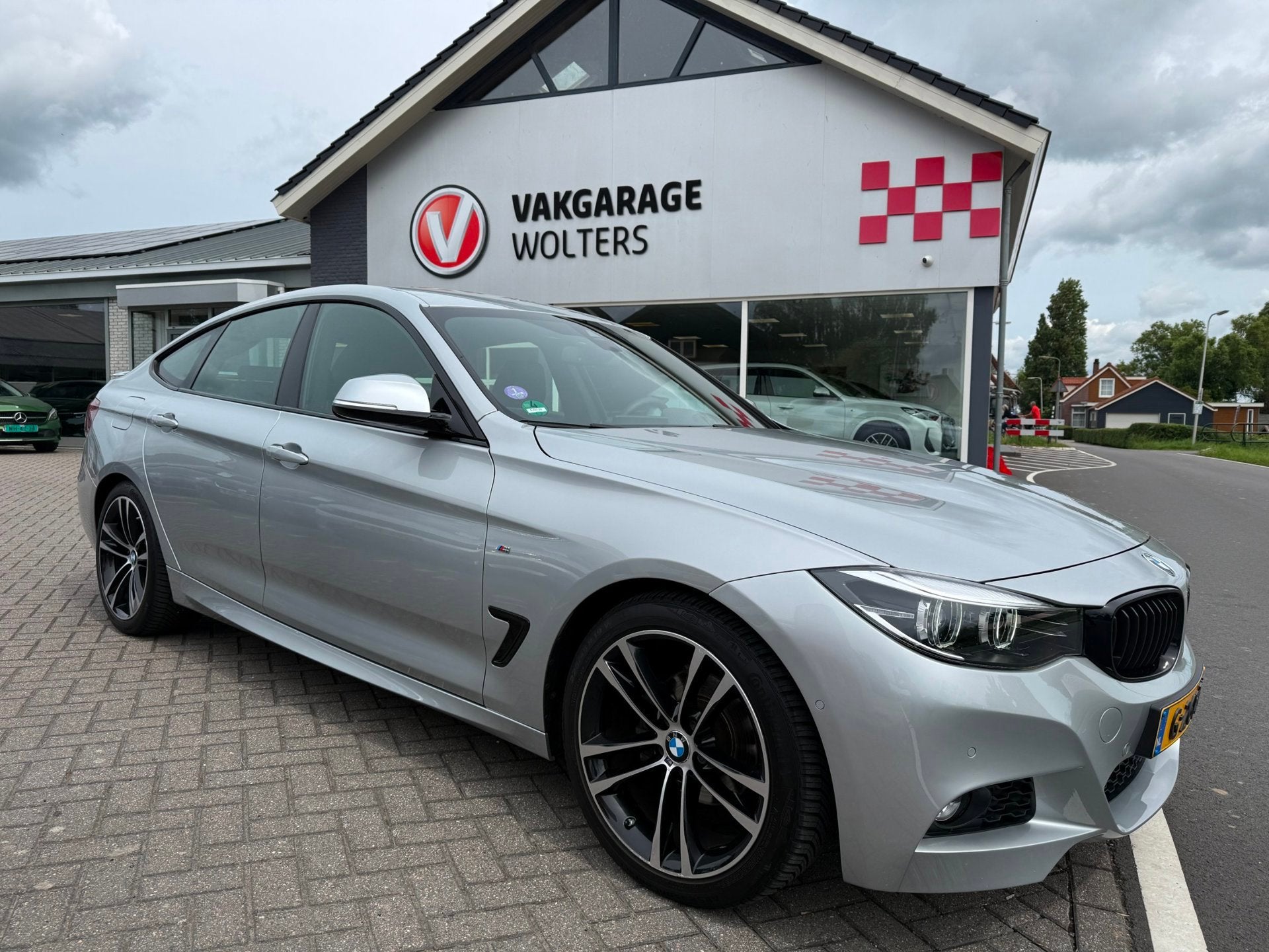 BMW 3-serie Gran Turismo 320i High Executive Edition M Sport, Auto's, BMW, Automaat, Achterwielaandrijving, Gebruikt, 4 cilinders