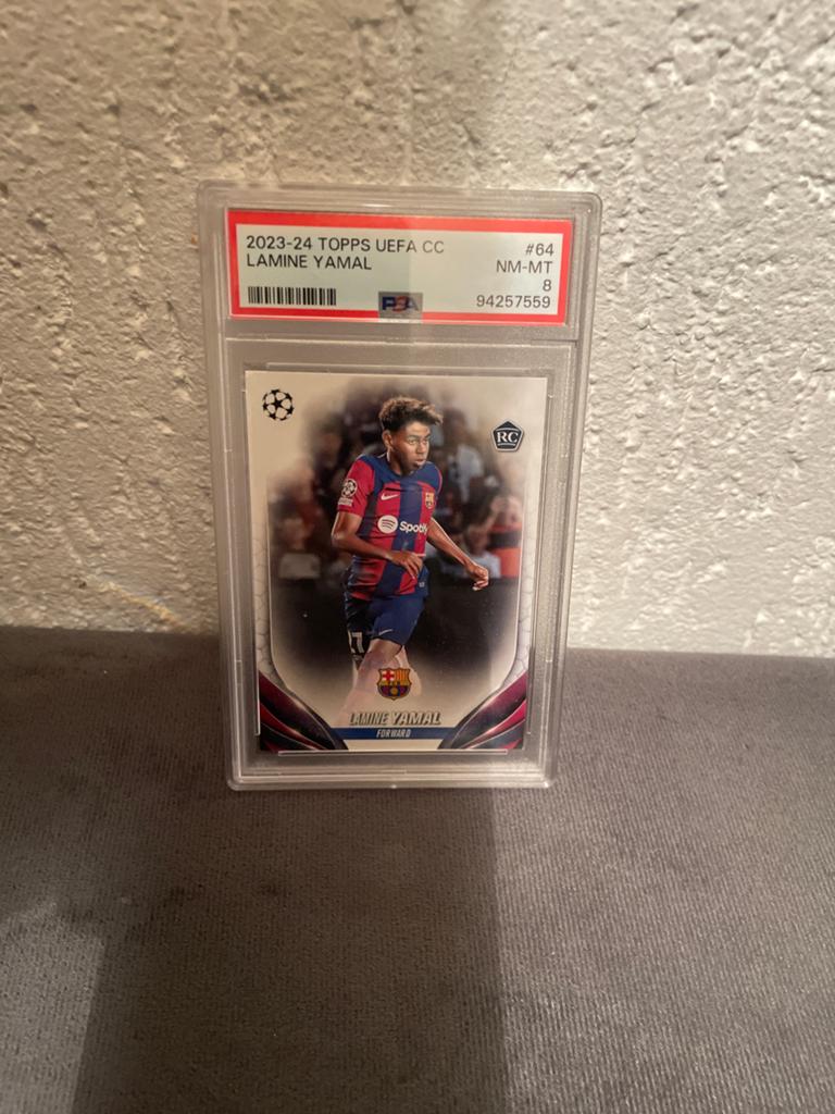 Lamine Yamal Topps UEFA CC PSA 8 Voetbalkaart, Ophalen, Zo goed als nieuw, Buitenlandse clubs, Spelerskaart