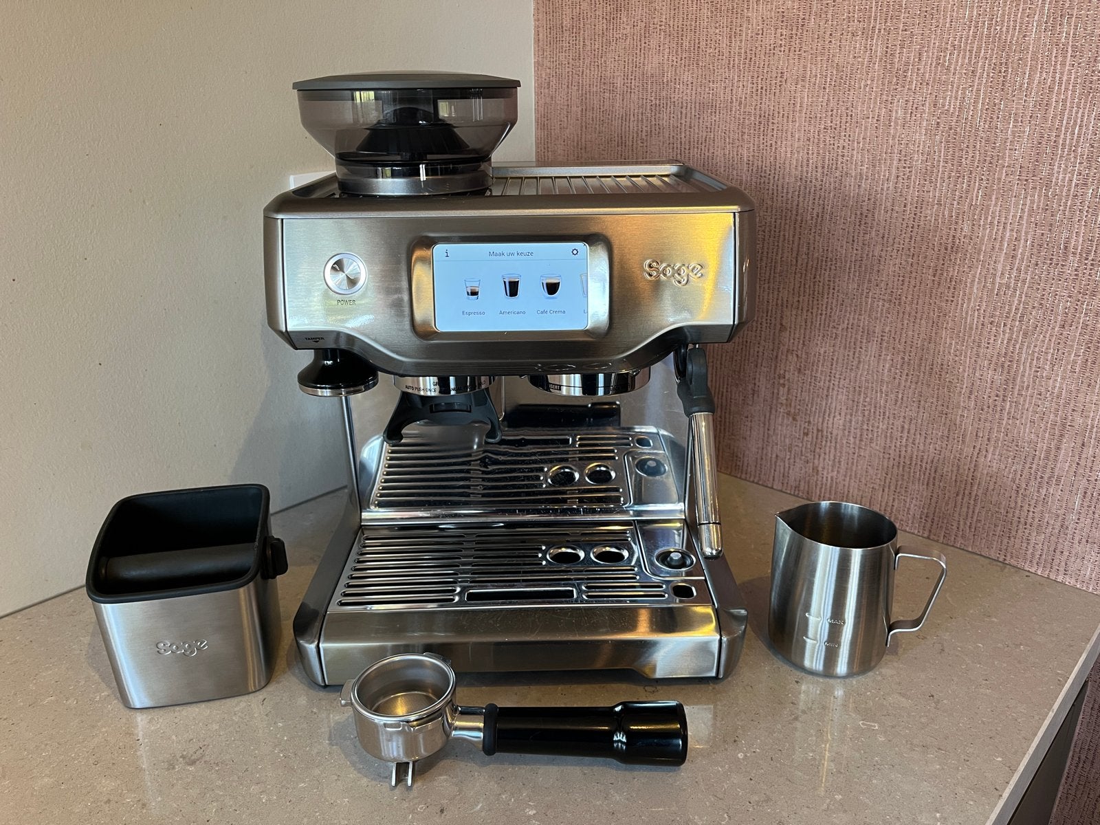 Sage Barista Touch Espresso Machine - Nette staat, Witgoed en Apparatuur, Koffiezetapparaten, Ophalen, Afneembaar waterreservoir