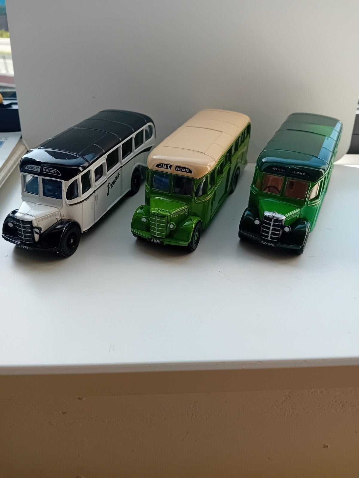 Bedford O.B Coach 3X., Hobby en Vrije tijd, Modelauto's | 1:50, Ophalen of Verzenden, Zo goed als nieuw, Bus of Vrachtwagen, Corgi