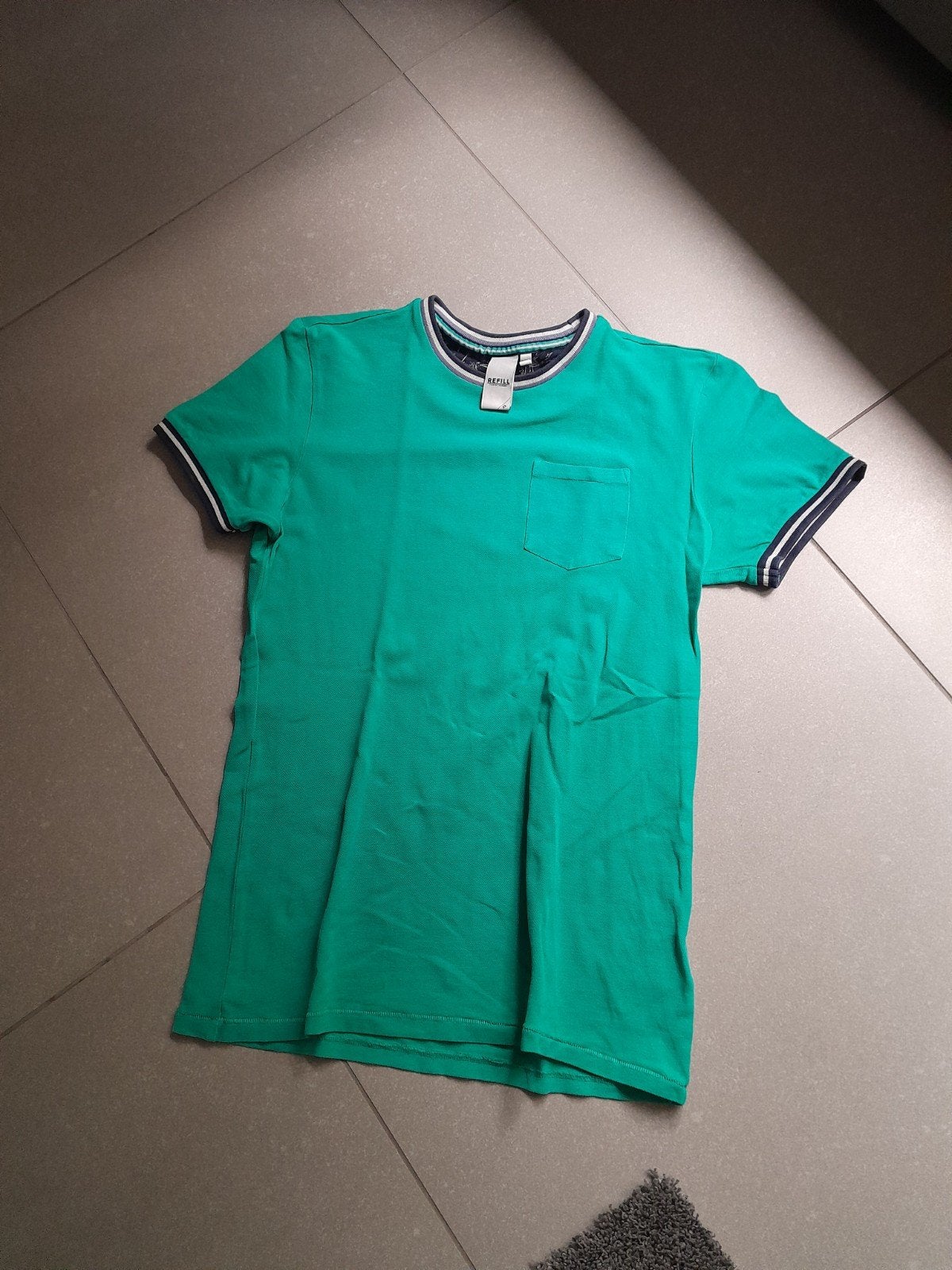 2 t shirts maat xs, Kleding | Heren, Refill, Ophalen of Verzenden, Zo goed als nieuw, Groen