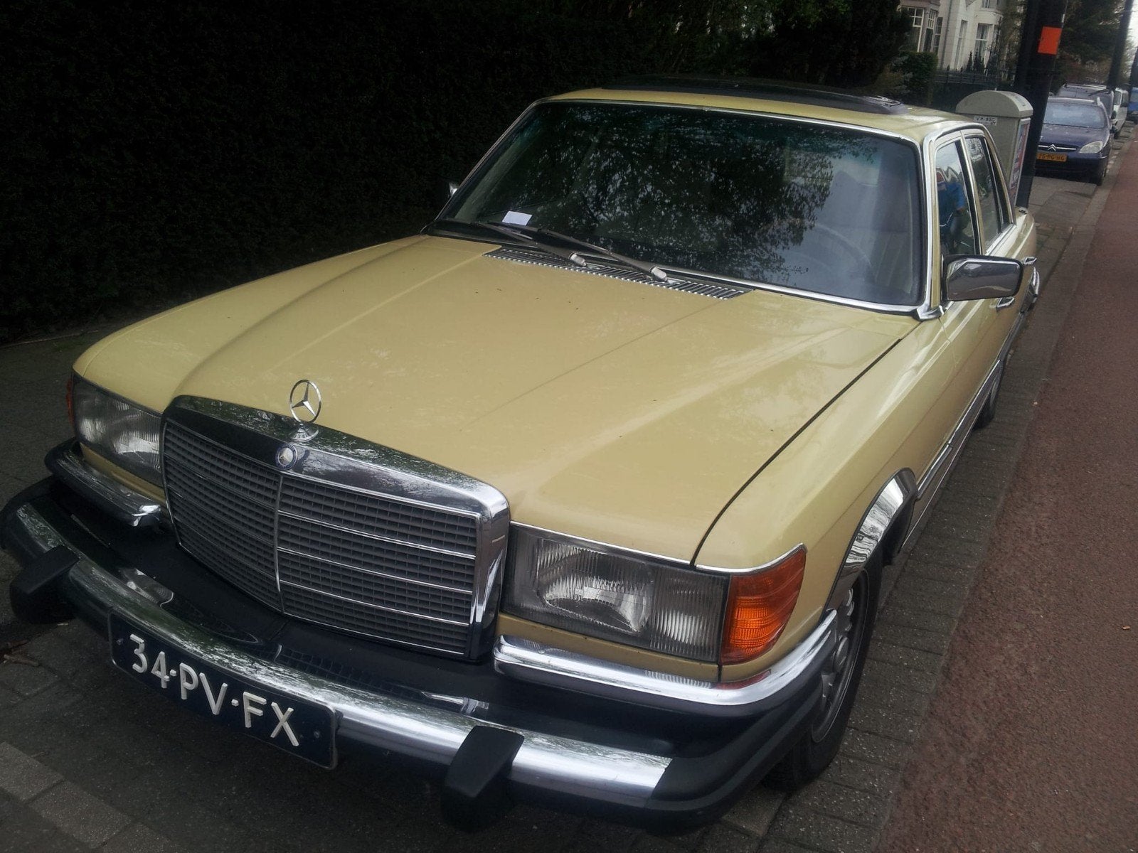 Mercedes 350 se gezocht deze auto wie weet hem te staan, Ophalen of Verzenden