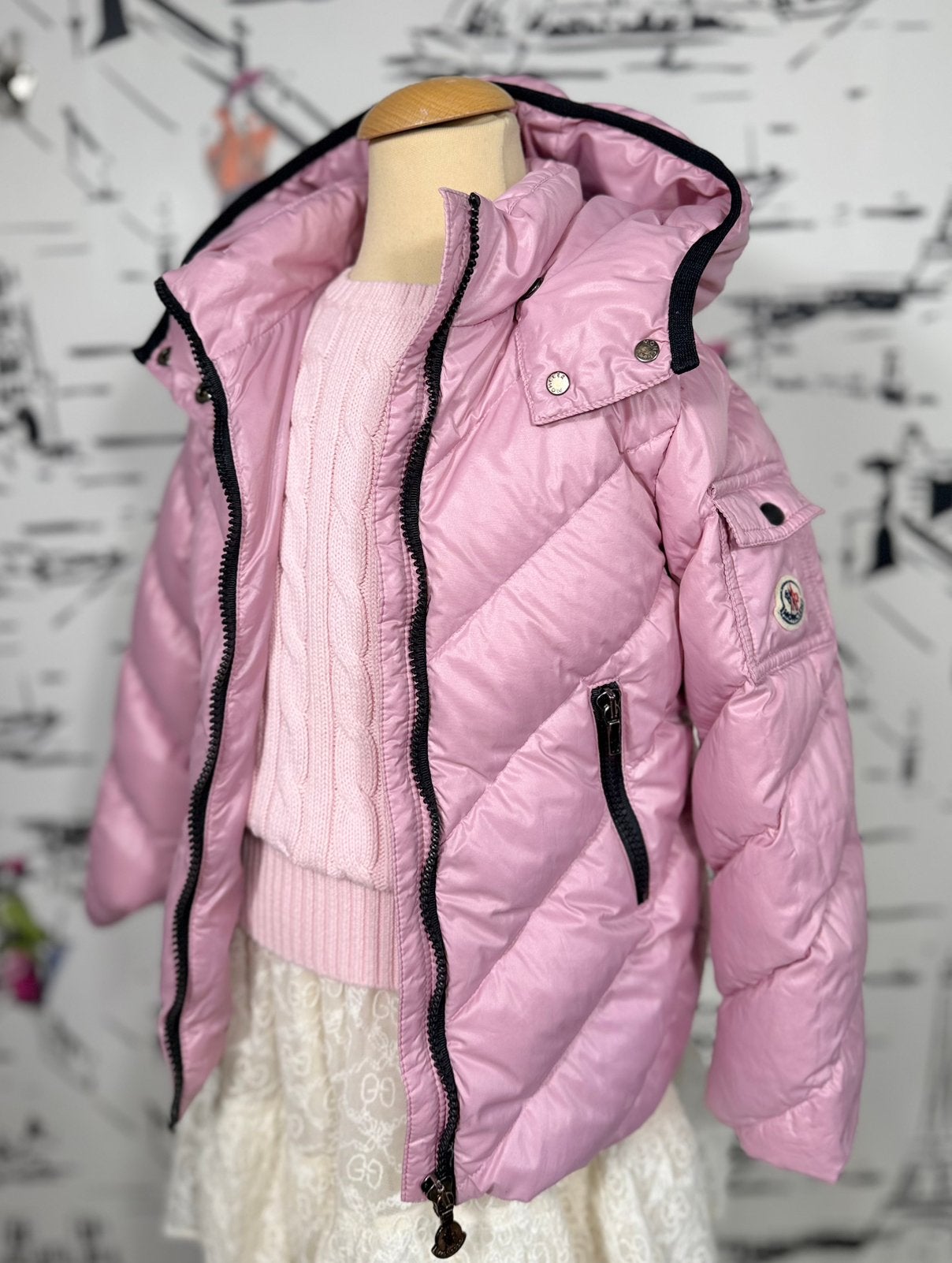 Moncler Brouel lilaroze winterjas meisje maat 6 (520 euro), Moncler EU, Gebruikt, Moncler, Meisje