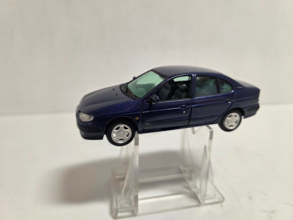 Ixo Renault Megane Classic 1:43, Overige merken, Auto, ., Ophalen of Verzenden