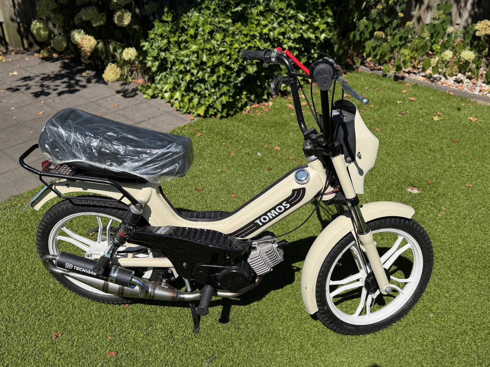 Tomos 65cc ktm koppeling, race ontsteking en technigas, Ophalen, 65 cc, Zo goed als nieuw, 2 versnellingen