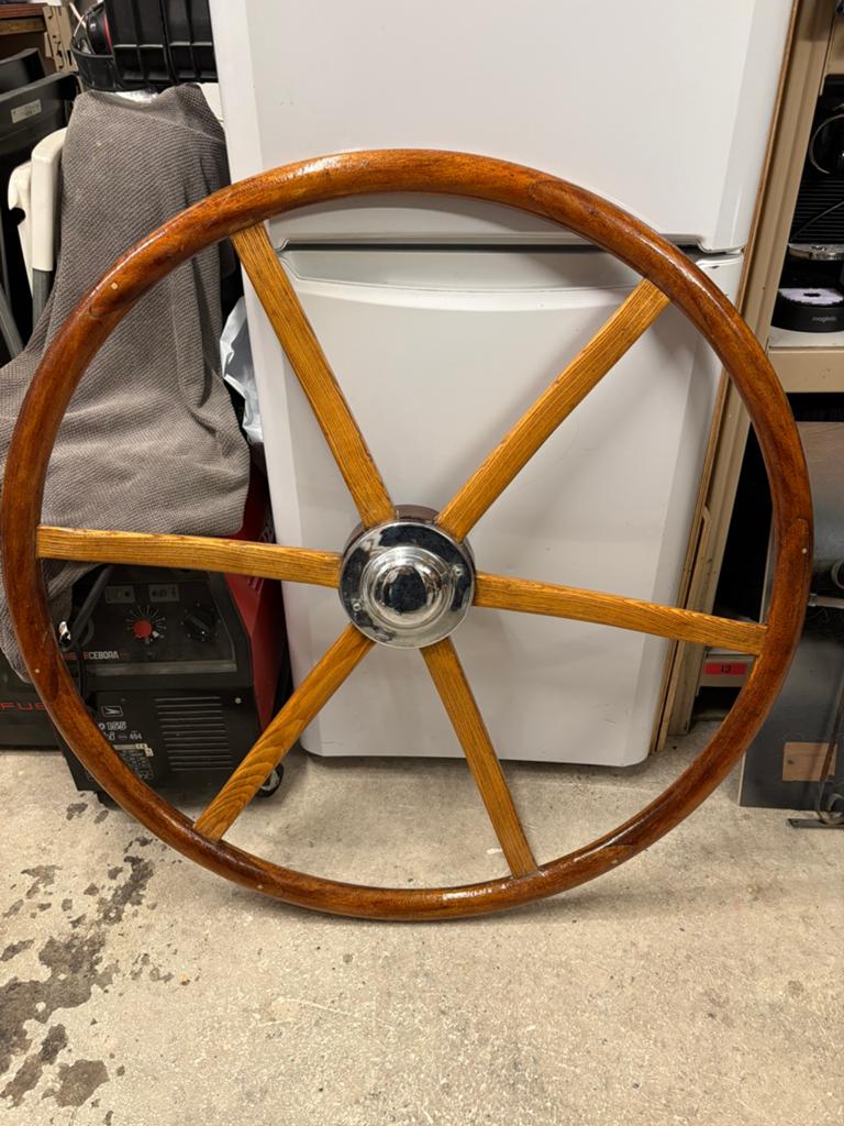 Houten stuurwiel., Ophalen, Zo goed als nieuw