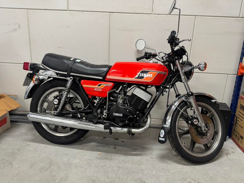 Yamaha RD400 1977 – elektronische ontsteking – nette staat, Motoren, Motoren | Oldtimers, 2 cilinders, Overig, Handgeschakeld