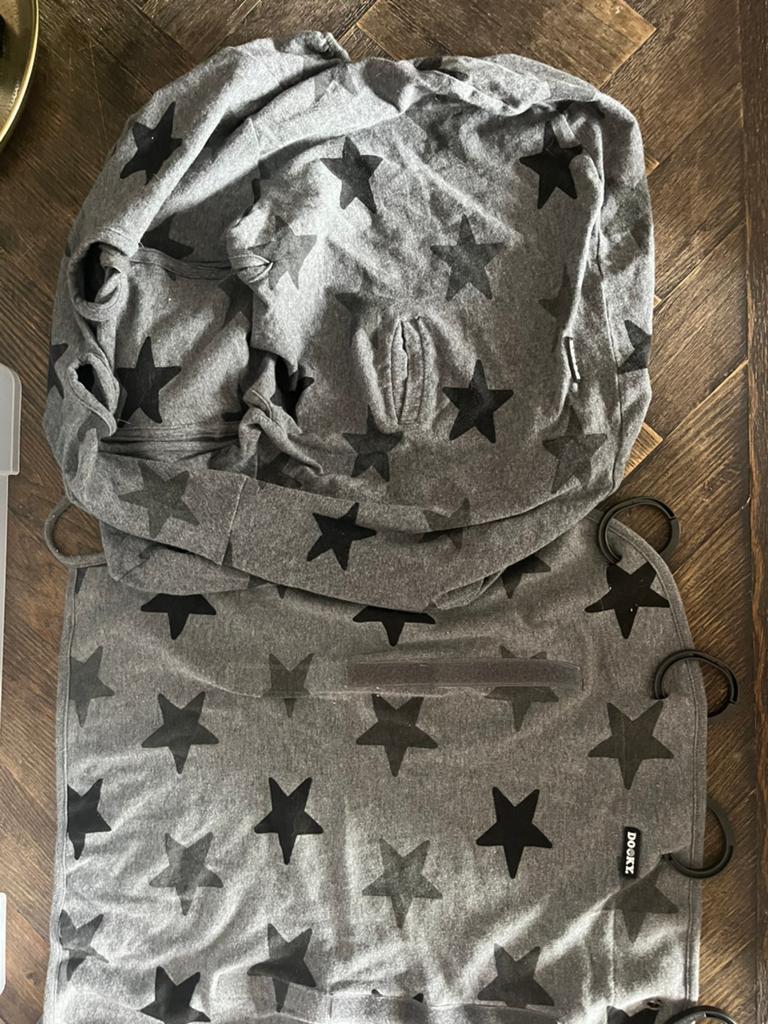 Dooky maxicosi hoes en zonnedoek, Ophalen, Gebruikt