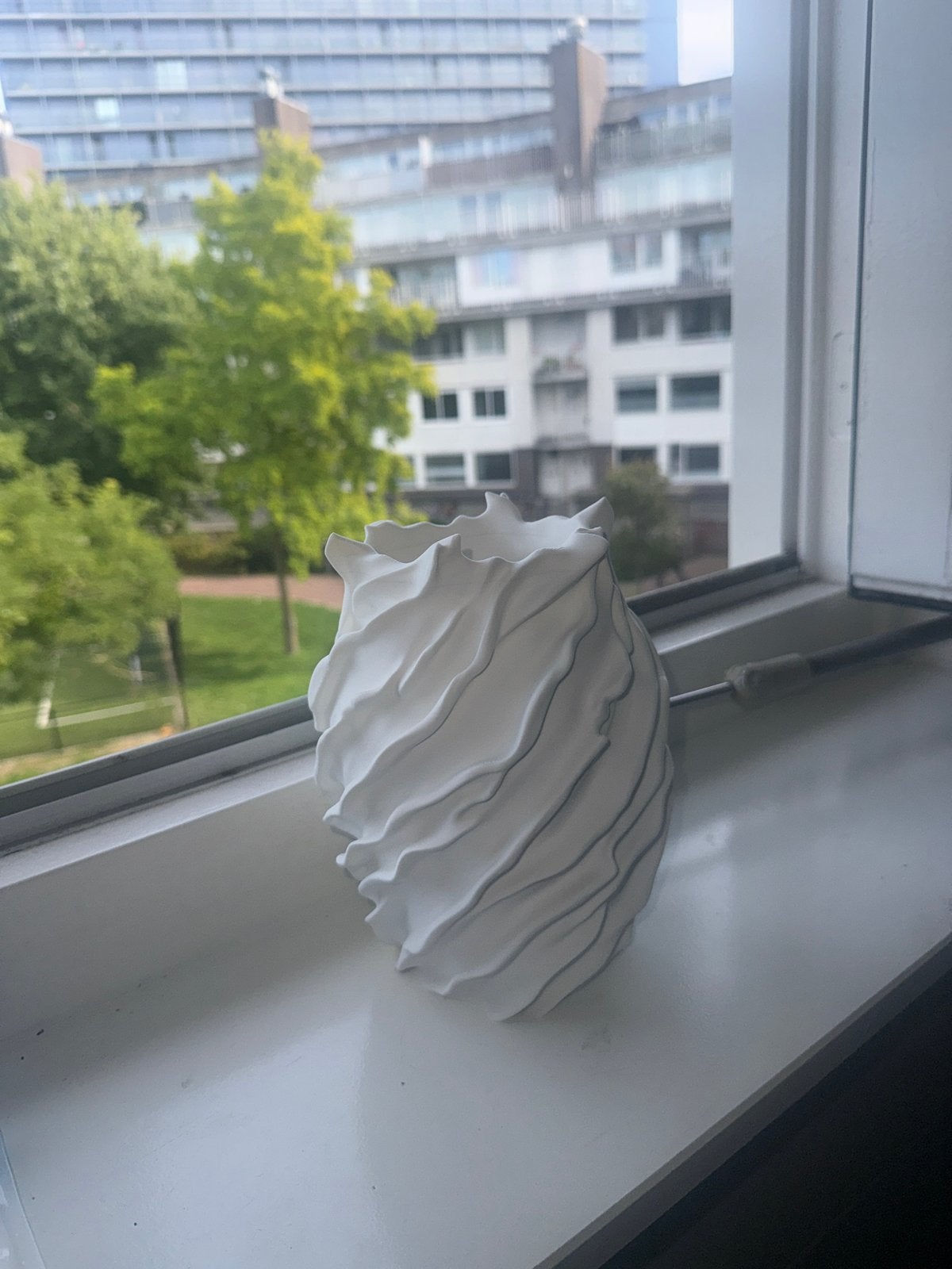 Decoratieve Witte Bloemenvaas - Uniek Design, Overige materialen, Met patroon/structuur, Wit, Nieuw