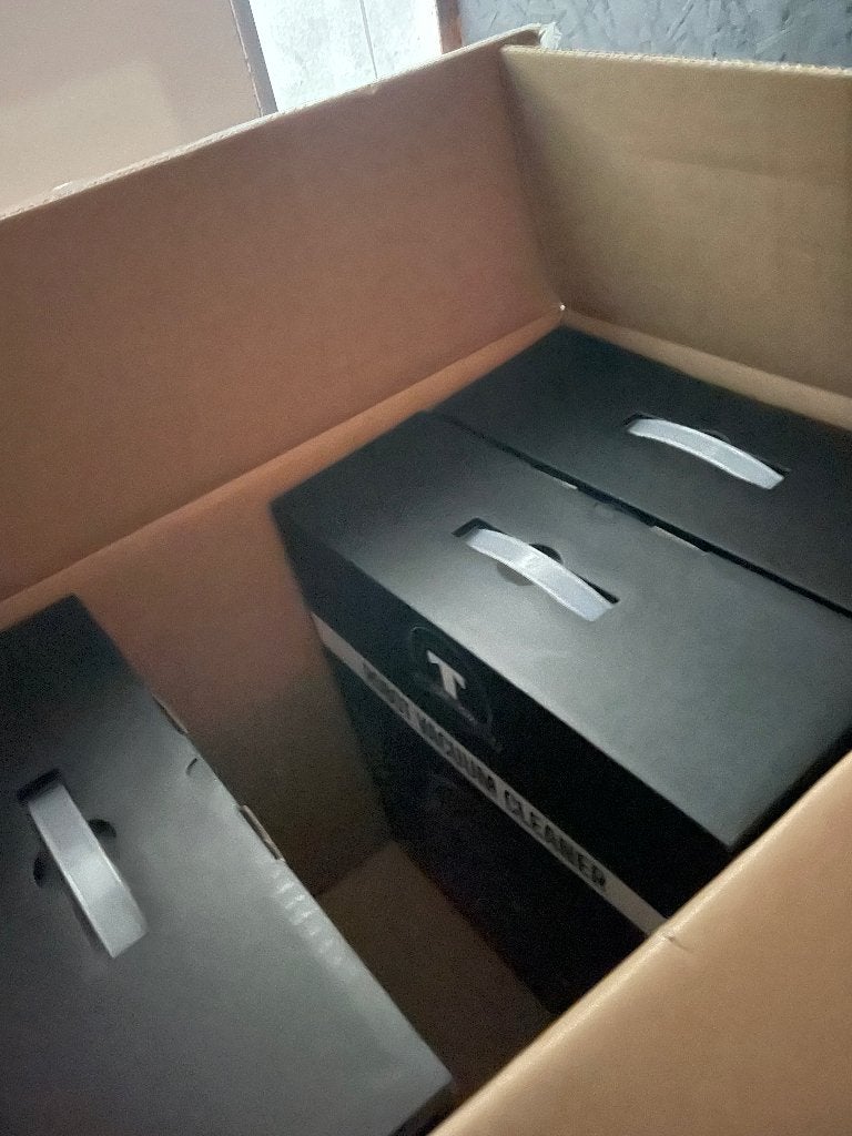Foto 3 van Gebruikte robotstofzuigers met dweil (winkelprijs €445)