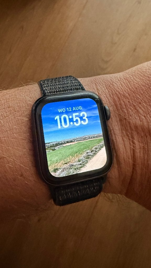Apple watch 6, Sieraden, Tassen en Uiterlijk, Smartwatches, Ophalen, Gebruikt, Zwart, IOS