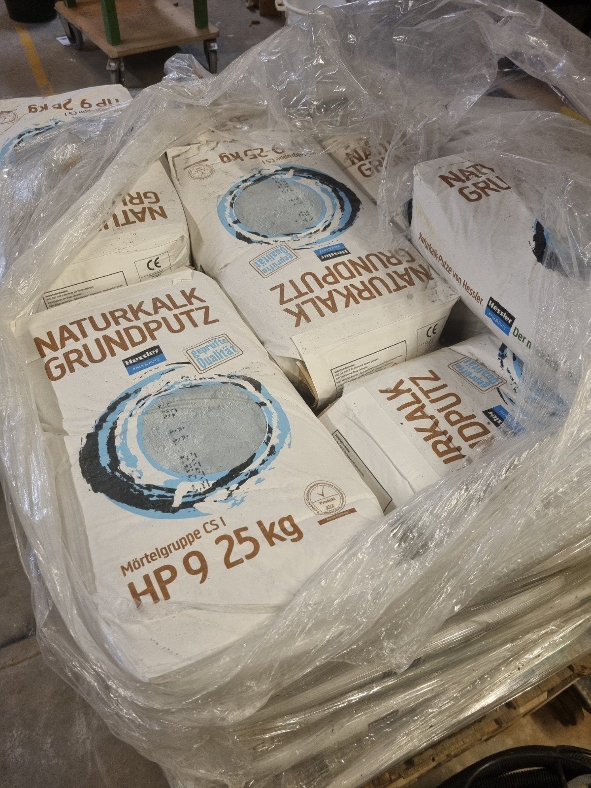 25 zakken Hessler HP9 kalkstuc mortel - Natuurkalk Grundputz, Ophalen