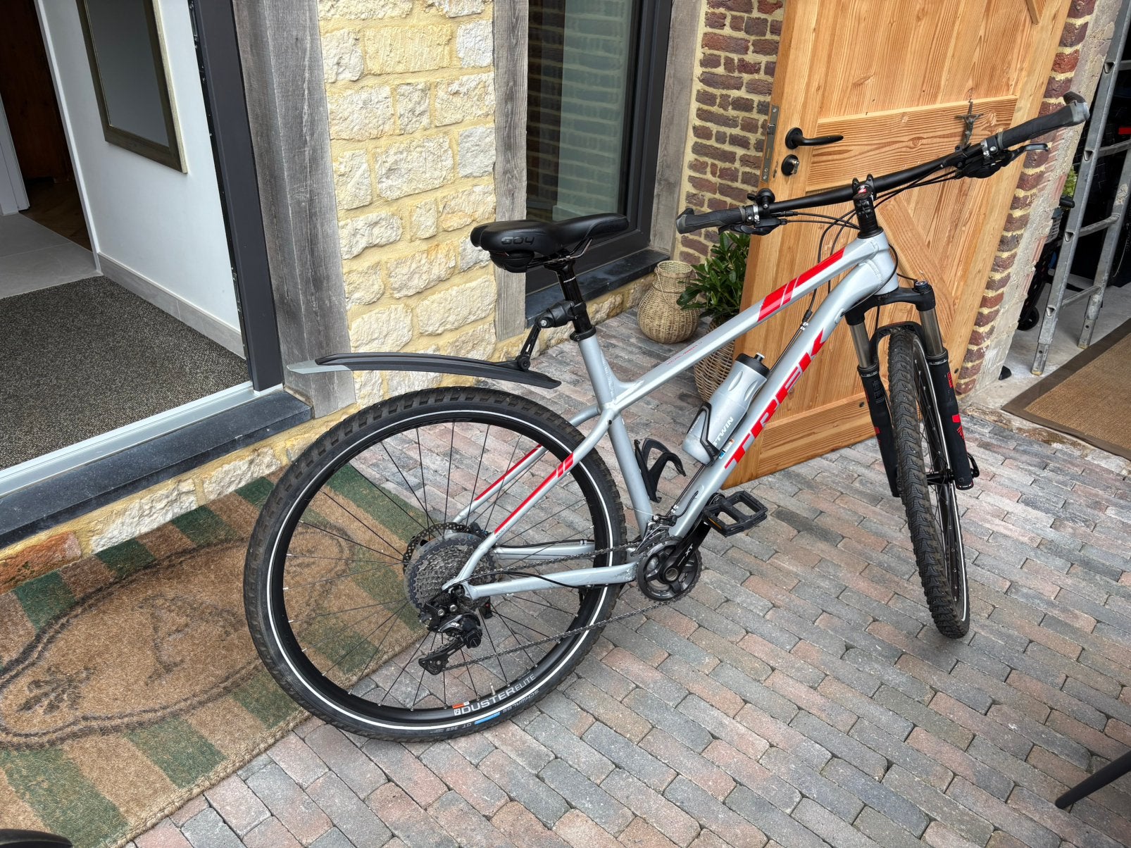 Trek X-Caliber 9 – 2020 zilverkeur €399