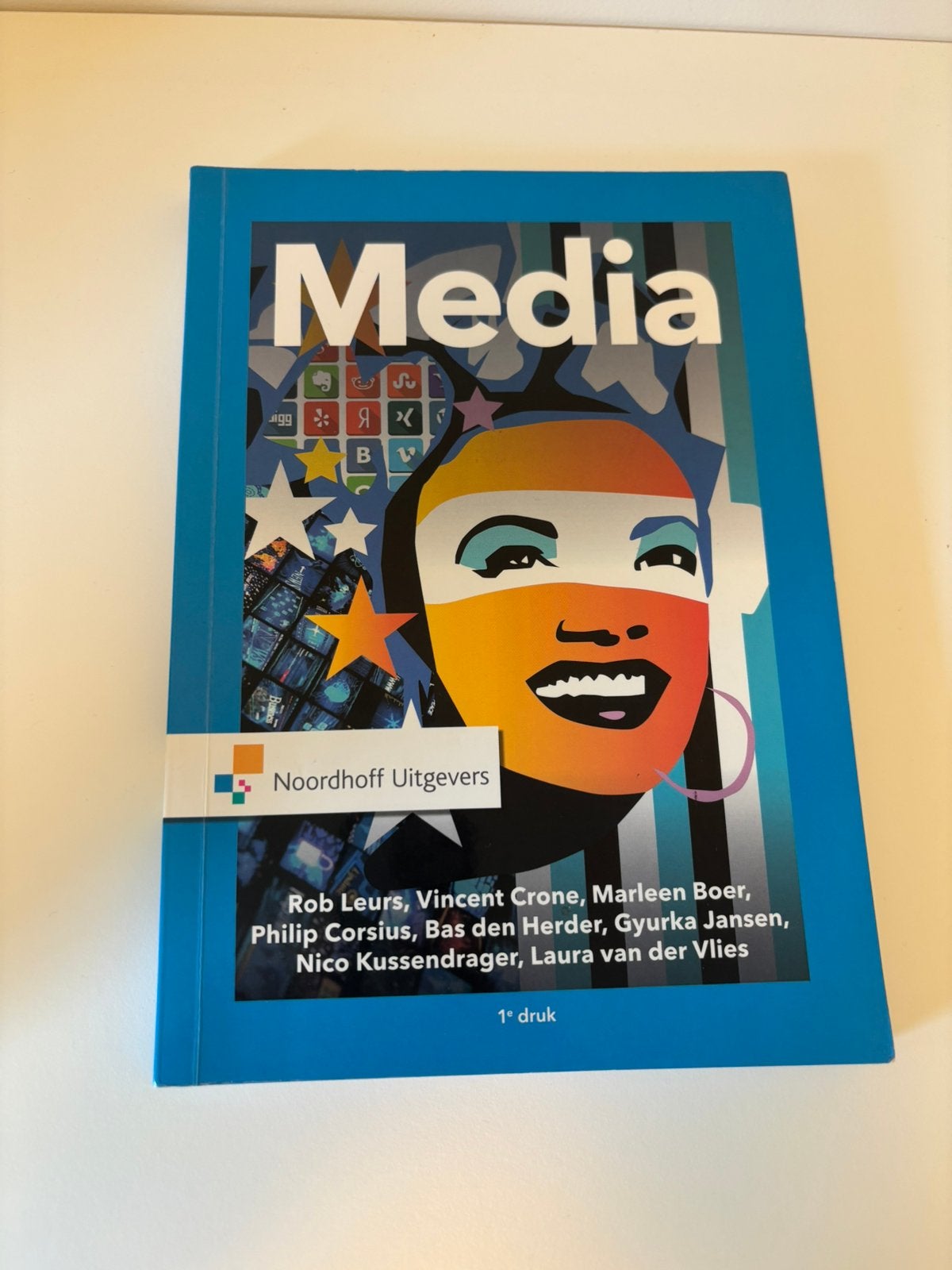 Media, Rob Leurs, Vincent Crone, Marleen Boer, Ophalen of Verzenden, Zo goed als nieuw