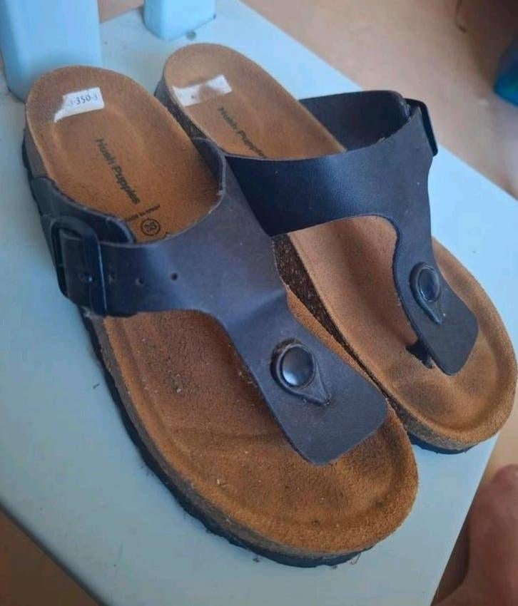 Hush Puppies Slippers - Maat 35 - Zwart, Kinderen en Baby's, Kinderkleding | Schoenen en Sokken, Hush Puppies, Jongen of Meisje