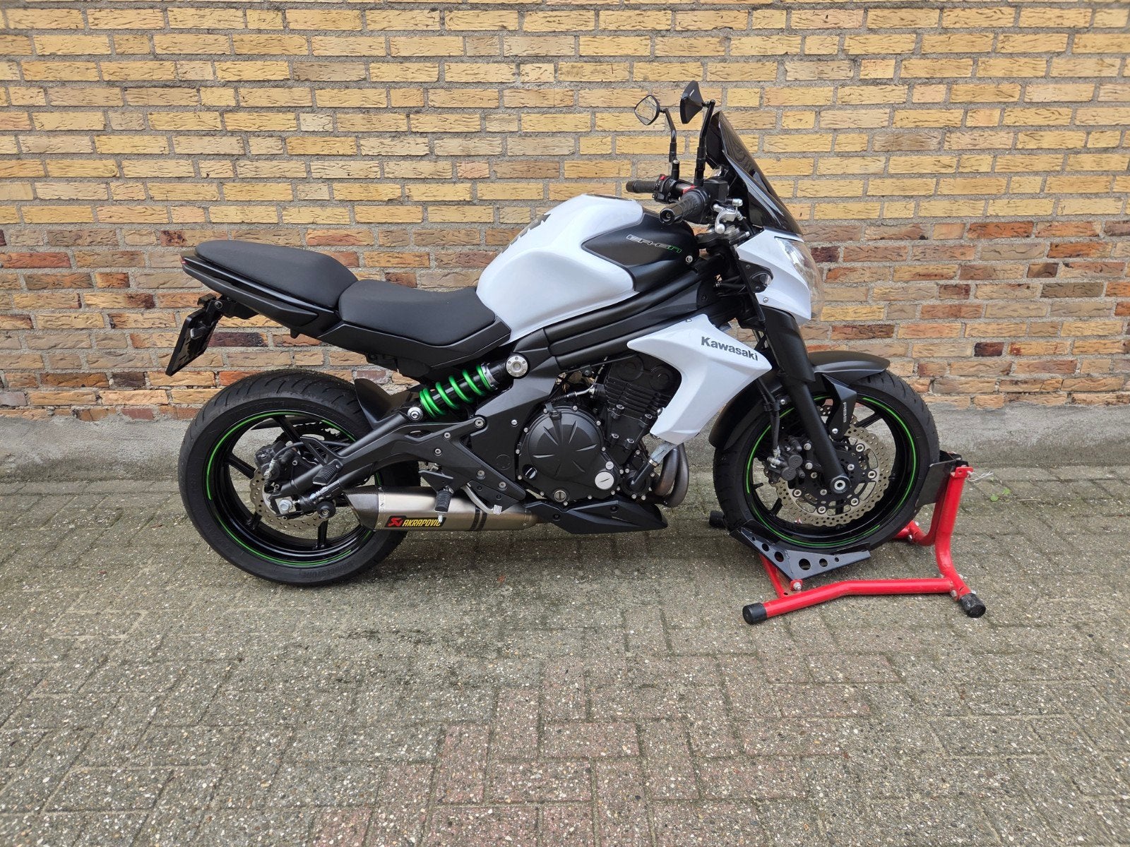 Kawasaki ER6N 2017 * Akrapovic * lage km stand, 2 cilinders, Particulier, Meer dan 35 kW, ABS